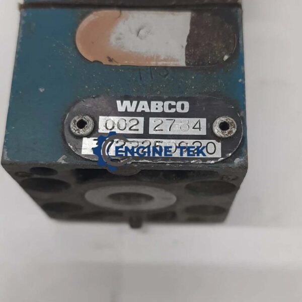 Wabco 3722250920 Pneumatic Directional Valve - Image 4