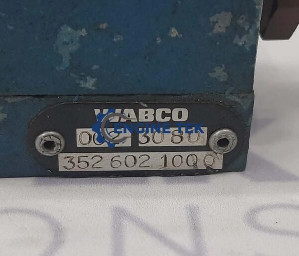 Wabco 3526021000 Valve - Image 4