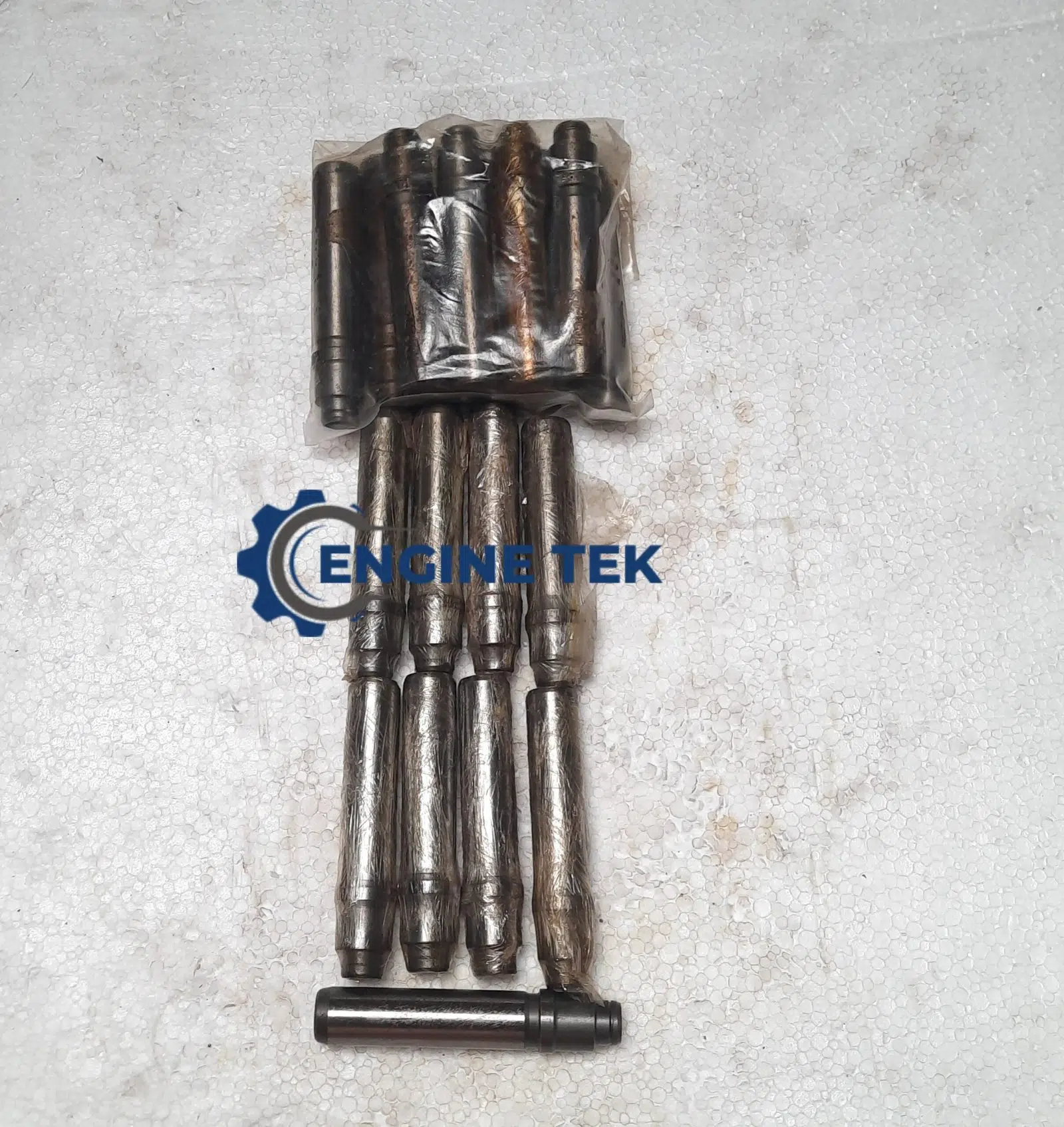 Yanmar S165L Inlet valve guide(k) (152623-11060)