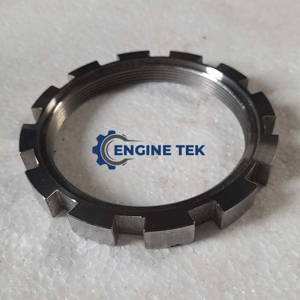 175-4.jpg Daihatsu DL22 Removing nut F.O cam (E221150190A)