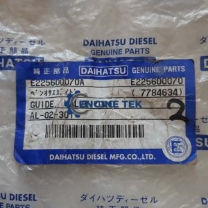 Daihatsu DL22 Guide valve yoke (E-225600070A)